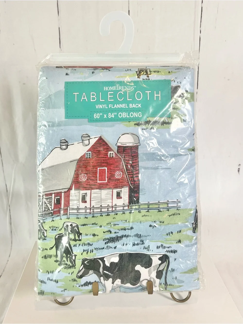 NIP Vintage Hometrends Country Farm Scene Vinyl Tablecloth  60